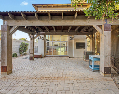 304 S Wilson Street - Photo Thumbnail 52
