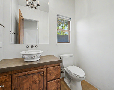 304 S Wilson Street - Photo Thumbnail 19