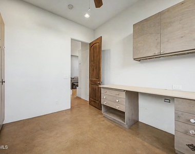 304 S Wilson Street - Photo Thumbnail 21