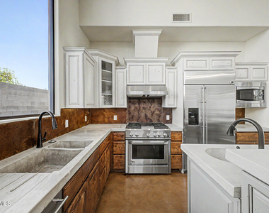 304 S Wilson Street - Photo Thumbnail 16