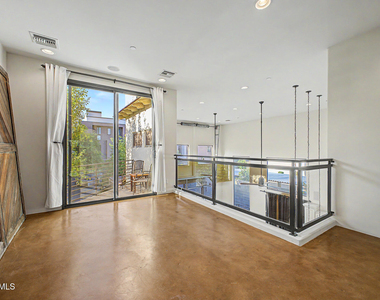 304 S Wilson Street - Photo Thumbnail 23