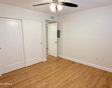 18202 N Cave Creek Road - Photo Thumbnail 11