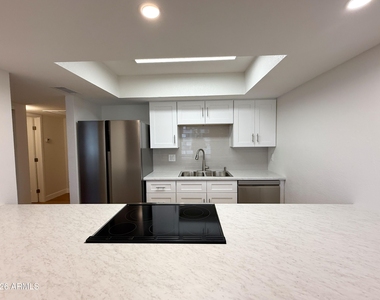 18202 N Cave Creek Road - Photo Thumbnail 8