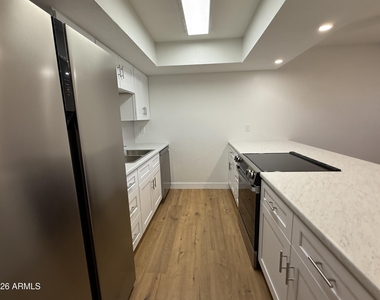 18202 N Cave Creek Road - Photo Thumbnail 9