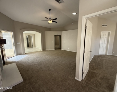 7721 W Tonto Drive - Photo Thumbnail 10