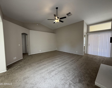 7721 W Tonto Drive - Photo Thumbnail 2