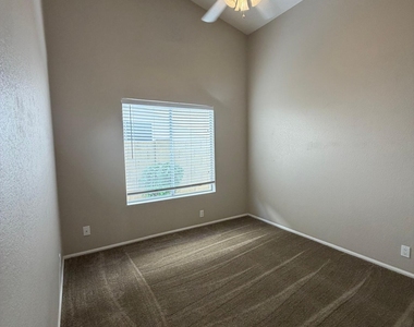 7721 W Tonto Drive - Photo Thumbnail 18