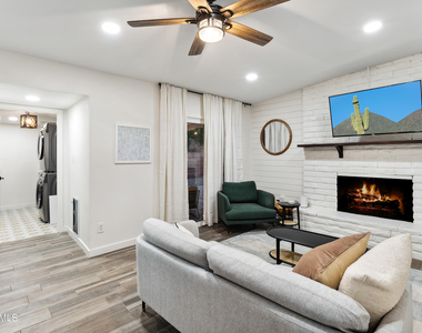 1249 E Bishop Drive - Photo Thumbnail 9