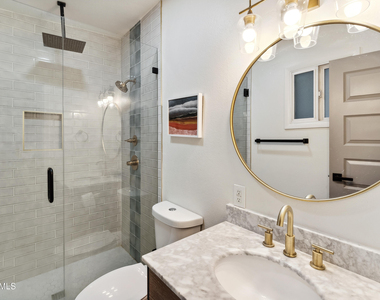 1249 E Bishop Drive - Photo Thumbnail 8