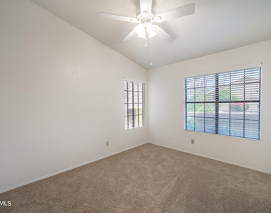 9210 N 104th Place - Photo Thumbnail 23