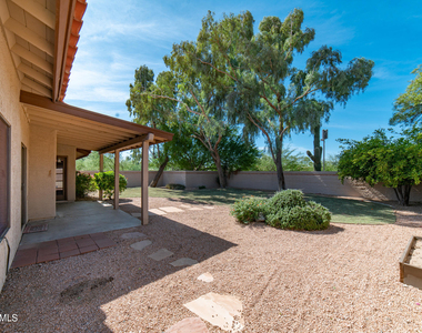 9210 N 104th Place - Photo Thumbnail 34