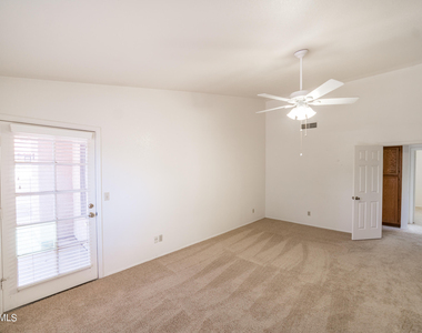 9210 N 104th Place - Photo Thumbnail 19