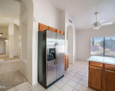 9210 N 104th Place - Photo Thumbnail 9