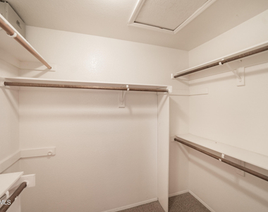 9210 N 104th Place - Photo Thumbnail 22