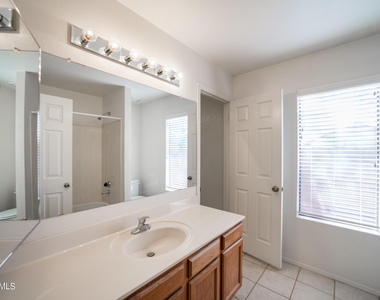 9210 N 104th Place - Photo Thumbnail 26
