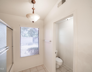 9210 N 104th Place - Photo Thumbnail 21