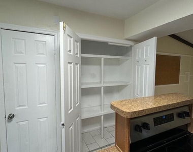 2899 Ne 2nd Avenue - Photo Thumbnail 2