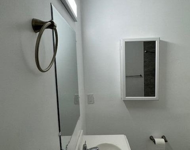 2899 Ne 2nd Avenue - Photo Thumbnail 12