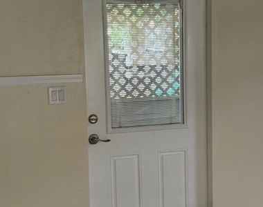 2899 Ne 2nd Avenue - Photo Thumbnail 15