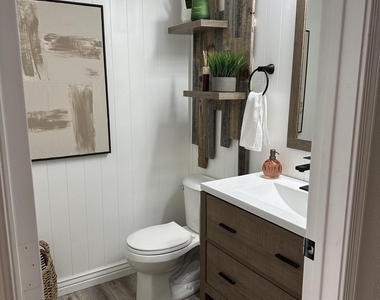 11126 N 129th Way - Photo Thumbnail 31