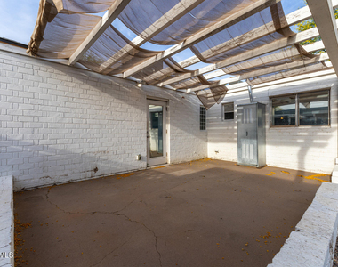 365 E Weldon Avenue - Photo Thumbnail 15