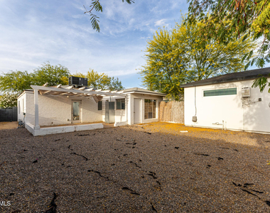 365 E Weldon Avenue - Photo Thumbnail 13