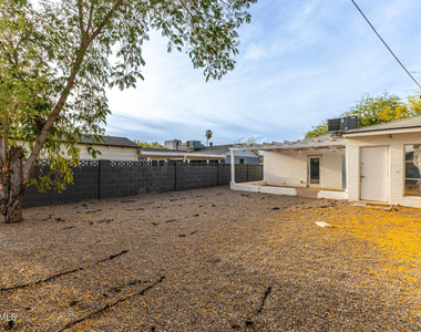 365 E Weldon Avenue - Photo Thumbnail 14