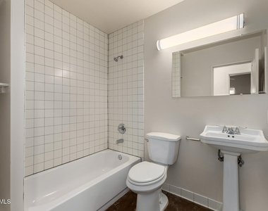 365 E Weldon Avenue - Photo Thumbnail 6