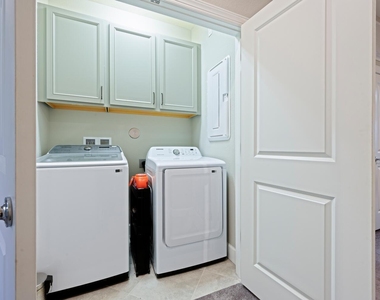 1832 Se Roxy Way - Photo Thumbnail 14