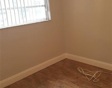 180 Ne 12th Avenue - Photo Thumbnail 8
