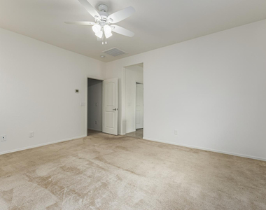 2532 N 149th Avenue - Photo Thumbnail 9