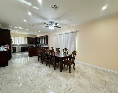 6830 N 14th Street - Photo Thumbnail 1