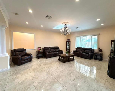 6830 N 14th Street - Photo Thumbnail 39