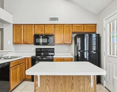 2142 W Monona Drive - Photo Thumbnail 6