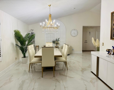 544 Nw 38th Avenue - Photo Thumbnail 7