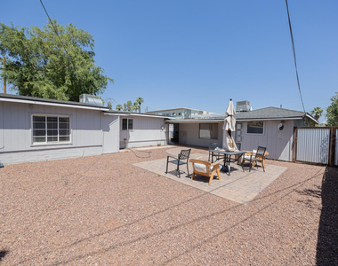 1221 E Highland Avenue - Photo Thumbnail 15