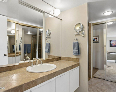 2323 N Central Avenue - Photo Thumbnail 12