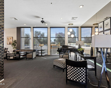 2323 N Central Avenue - Photo Thumbnail 20