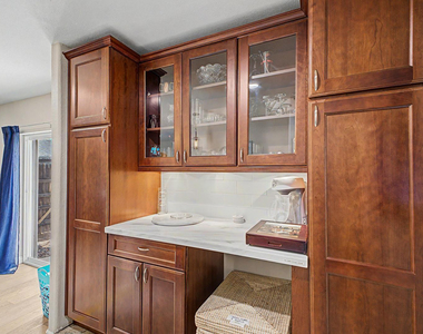 3346 E Cochise Drive - Photo Thumbnail 32