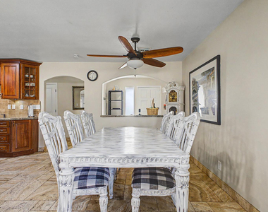 3346 E Cochise Drive - Photo Thumbnail 39