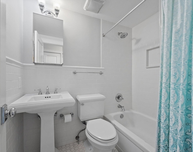 235 Sunrise Avenue - Photo Thumbnail 18