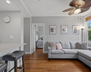 235 Sunrise Avenue - Photo Thumbnail 6