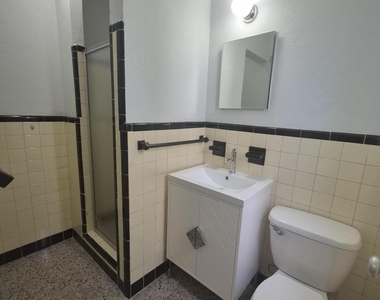 1119 Ne 17th Avenue - Photo Thumbnail 5