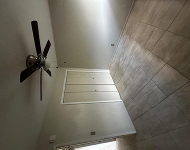 411 W Colter Street - Photo Thumbnail 4