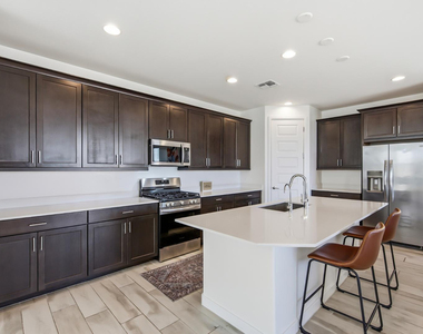 2053 W Sienna Bouquet Place - Photo Thumbnail 8