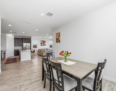 2053 W Sienna Bouquet Place - Photo Thumbnail 15