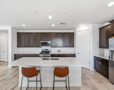 2053 W Sienna Bouquet Place - Photo Thumbnail 6