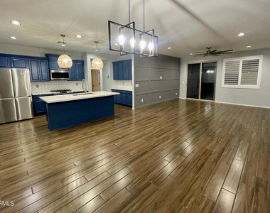 26880 N 99th Drive - Photo Thumbnail 3