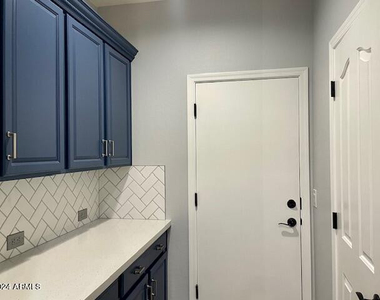 26880 N 99th Drive - Photo Thumbnail 6