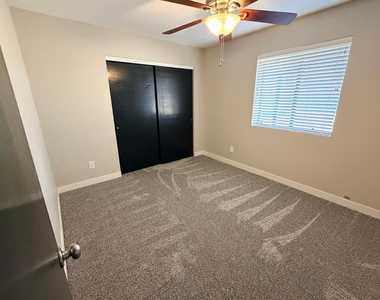 4224 E Ashler Hills Drive - Photo Thumbnail 15